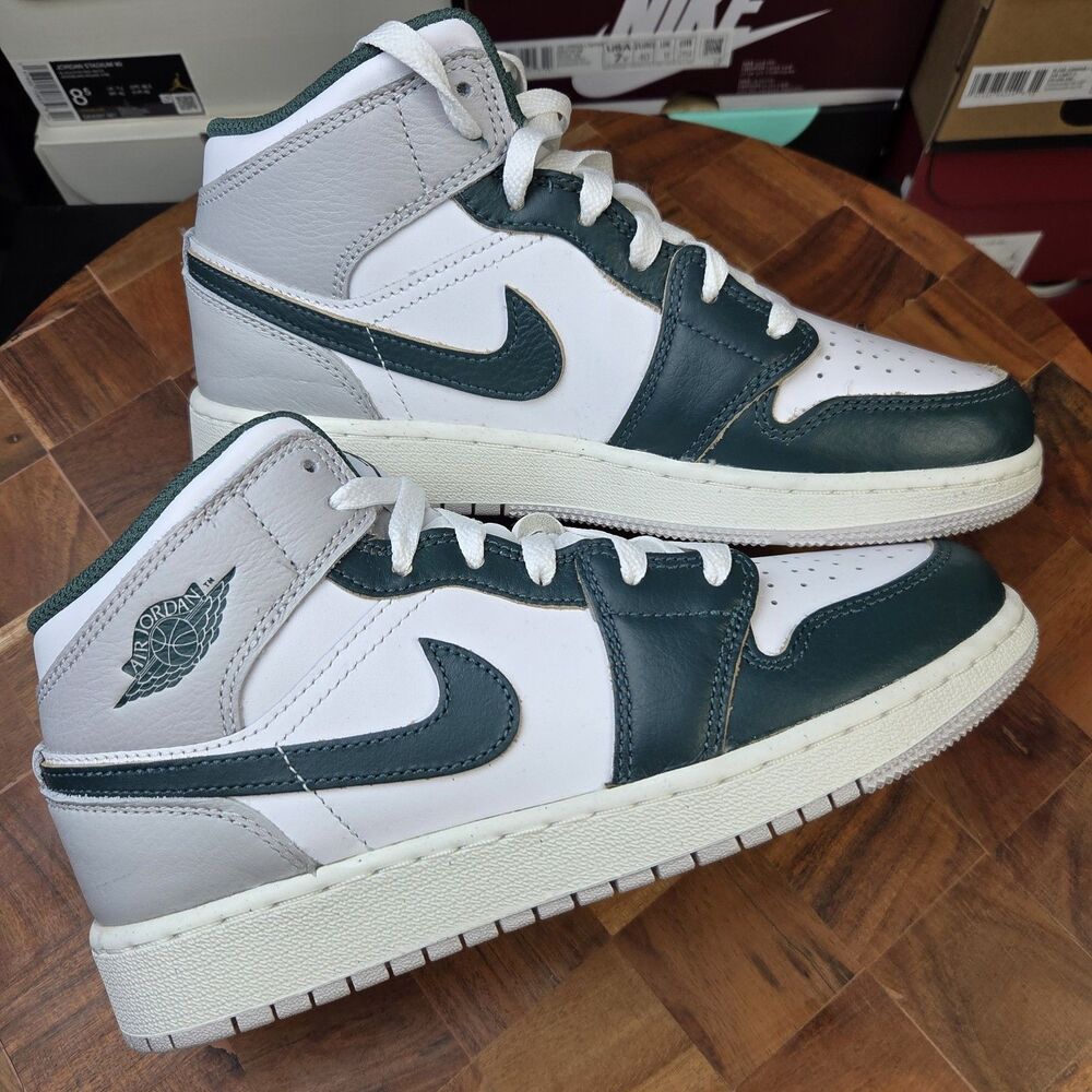 Nike Air Jordan 1 Mid SE Oxidized Green White Sail FQ8088 103 GS sz 5Y women 6.5